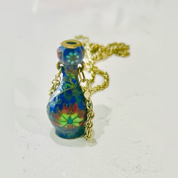 Vintage Designer Cloisonné Enameled Brass Flower Vase/Snuff Bottle Necklace, EUC - Picture 12 of 14